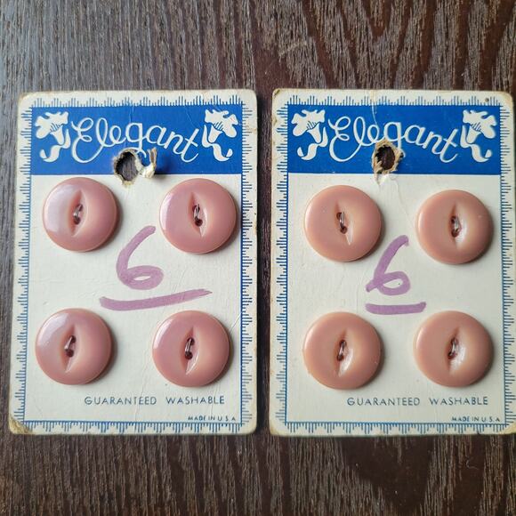 Vintage Elegant Button 2 Cards (8 total) | Nude Pink Glossy | 18mm | USA Made - Picture 1 of 3